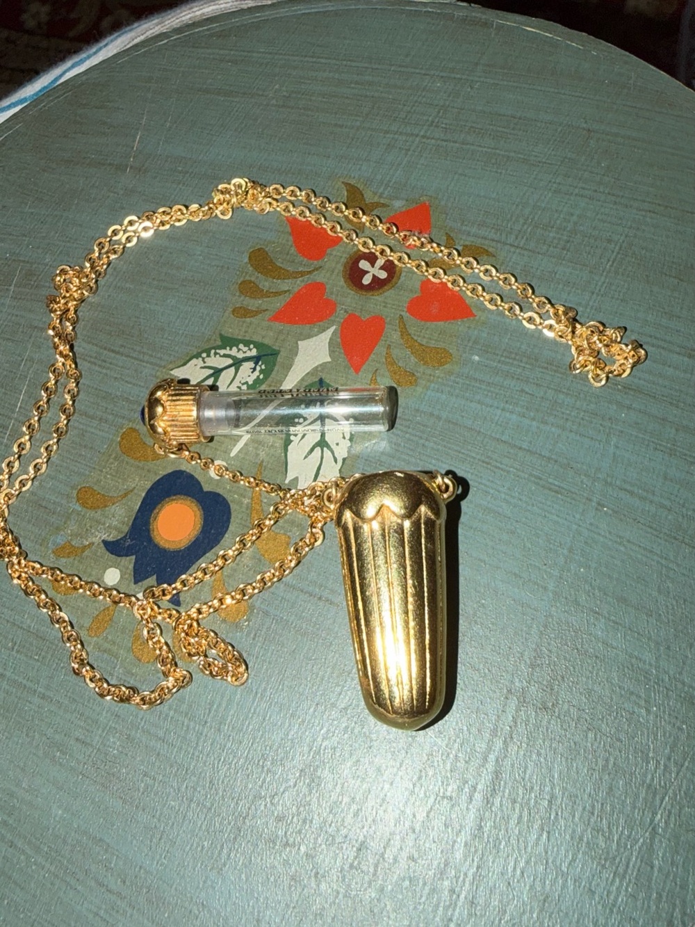 Gold-Tone Pendant Perfume Necklace - Elegant Ribbed Capsule Pendant - Picture 4 of 5